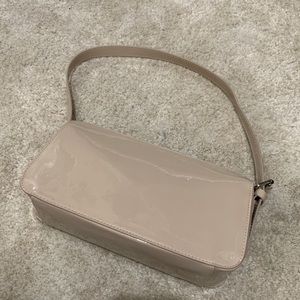 Shoulder vinyl bag